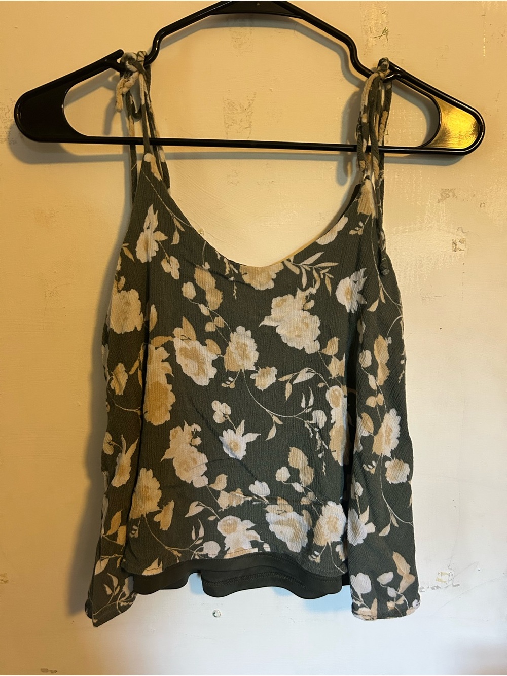 Green flower tank top